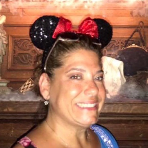 Meet your Posher, Lori - Picture 1 of 1